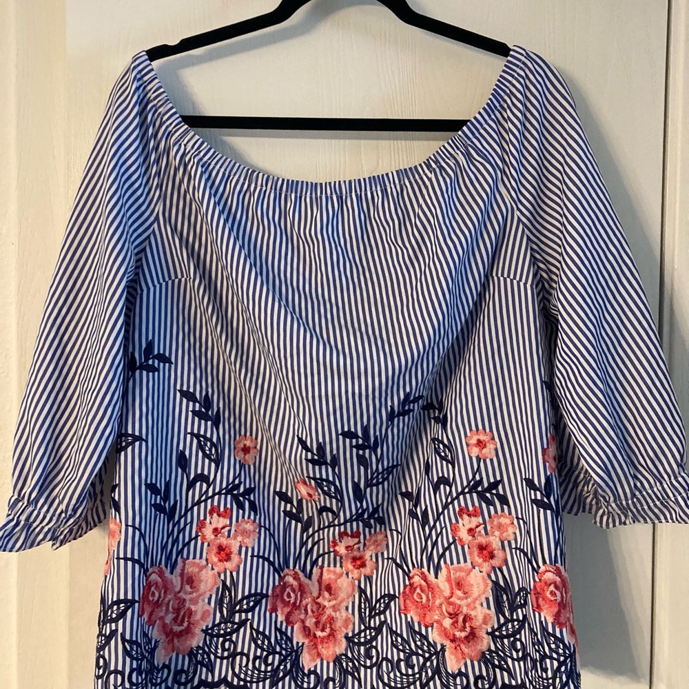 Elle Blue and White Blouse Elegant Top